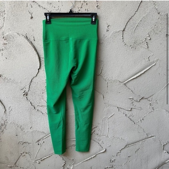 Beach Riot Jelly Bean Ayla Ribbed Leggings Size M - Picture 4 of 8